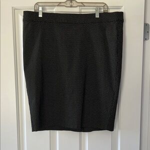 Investments Black and White Textured Pencil Skirt
